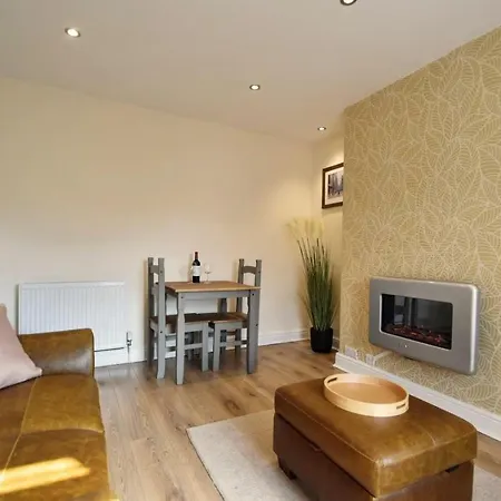 Immaculate 1-bed In Central