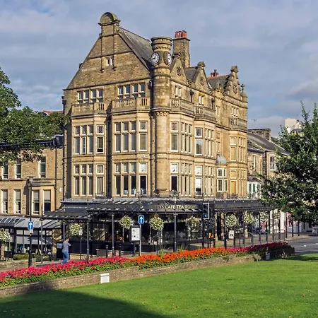Immaculate 1-bed In Central Apartment Harrogate